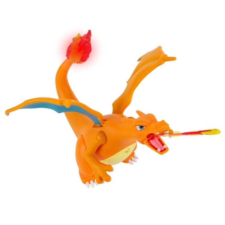 Figurine Dracaufeu en vol, ailes déployées, projectile flamme sorti de la gueule