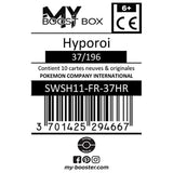 Gros plan sur les détails holographiques de la carte Pokémon Hyporoi 037/196 Reverse de l’extension Origine Perdue, texte et effets bien visibles.