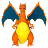 Figurine Dracaufeu hors emballage, ailes déployées, vue de face
